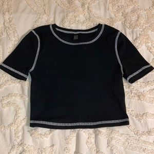 Black shein crop t